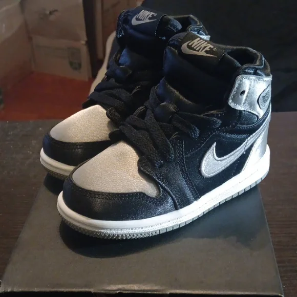 Jordan 1 Retro High OG (TD) Satin Shadow Size 7c New With Box - Picture 2 of 10